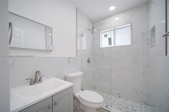 2388-2390 NE 173rd Street, North Miami Beach, FL 33160