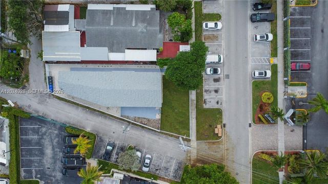 2388-2390 NE 173rd Street, North Miami Beach, FL 33160