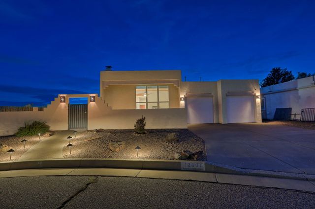 12601 Carmel Court NE, Albuquerque, NM 87122