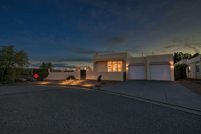12601 Carmel Court NE, Albuquerque, NM 87122