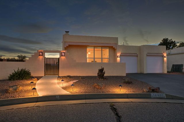 12601 Carmel Court NE, Albuquerque, NM 87122