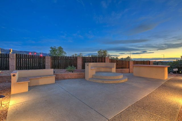 12601 Carmel Court NE, Albuquerque, NM 87122