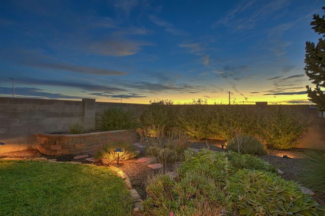 12601 Carmel Court NE, Albuquerque, NM 87122