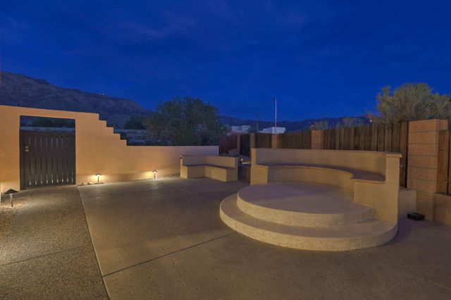 12601 Carmel Court NE, Albuquerque, NM 87122