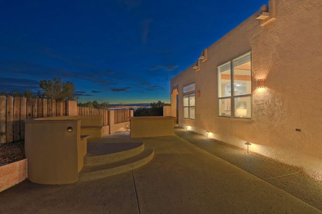 12601 Carmel Court NE, Albuquerque, NM 87122