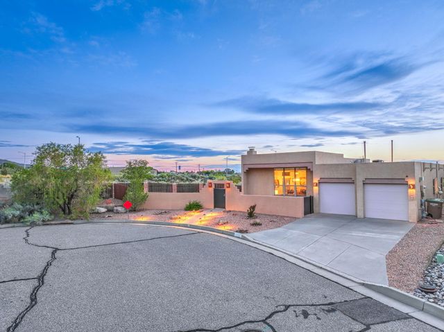 12601 Carmel Court NE, Albuquerque, NM 87122
