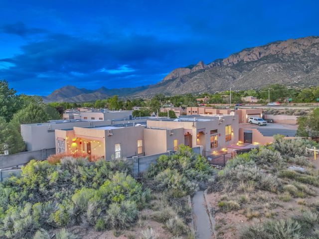 12601 Carmel Court NE, Albuquerque, NM 87122