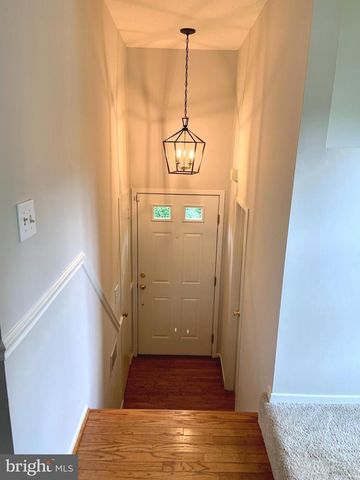 2438 RIDGEHAMPTON CT, Reston, VA 20191