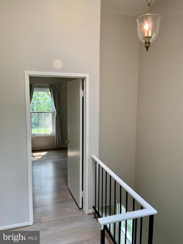 2438 RIDGEHAMPTON CT, Reston, VA 20191