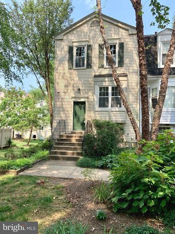 2438 RIDGEHAMPTON CT, Reston, VA 20191