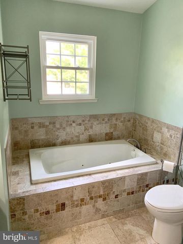 2438 RIDGEHAMPTON CT, Reston, VA 20191