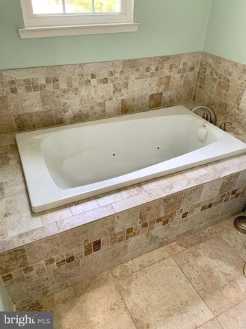 2438 RIDGEHAMPTON CT, Reston, VA 20191