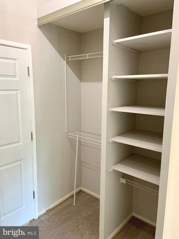 2438 RIDGEHAMPTON CT, Reston, VA 20191