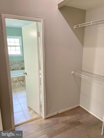2438 RIDGEHAMPTON CT, Reston, VA 20191