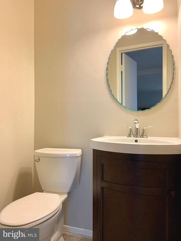 2438 RIDGEHAMPTON CT, Reston, VA 20191