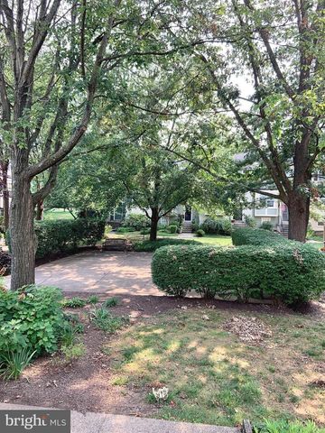 2438 RIDGEHAMPTON CT, Reston, VA 20191