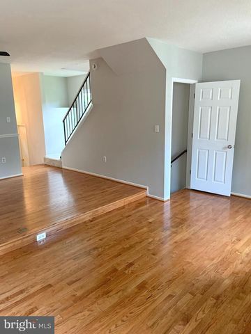2438 RIDGEHAMPTON CT, Reston, VA 20191