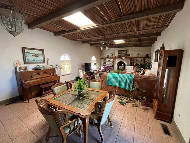 911 S Main Street, Childress, TX 79201