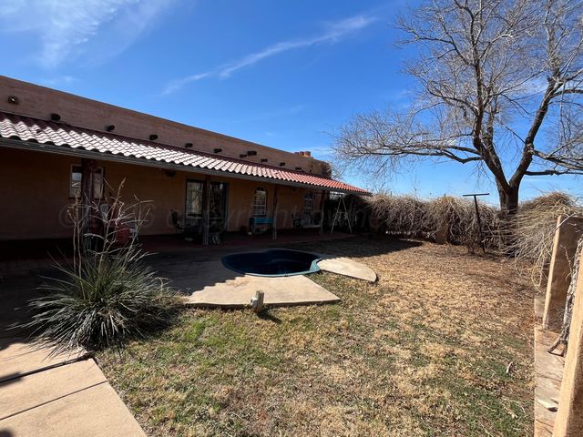 911 S Main Street, Childress, TX 79201