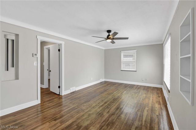 6214 Snow Road, Parma, OH 44129