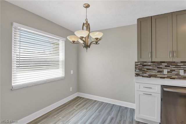 6214 Snow Road, Parma, OH 44129