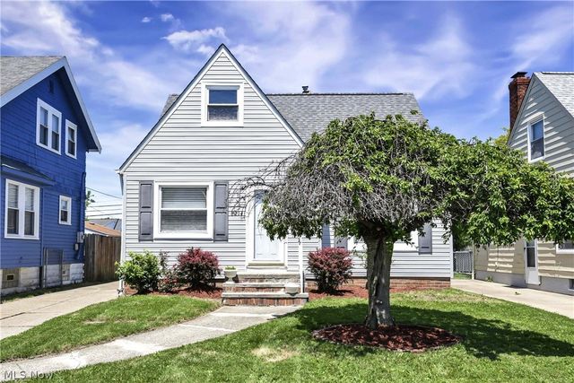 6214 Snow Road, Parma, OH 44129