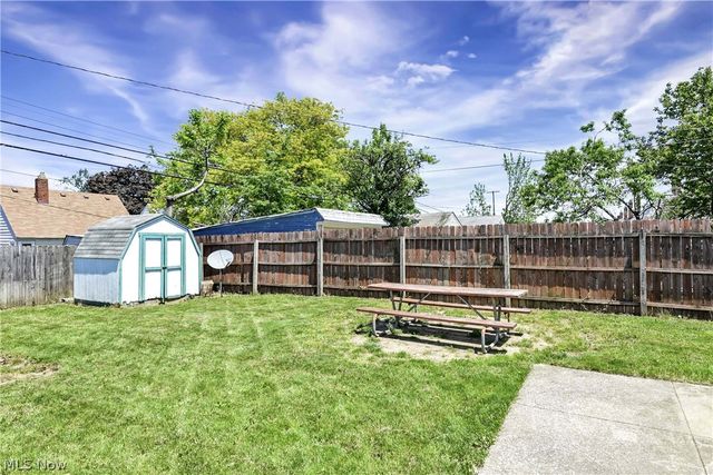 6214 Snow Road, Parma, OH 44129