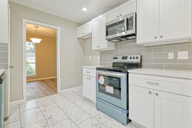 3527 Acorn Springs Lane, Spring, TX 77389