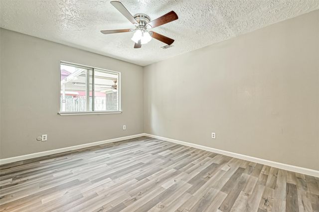 3527 Acorn Springs Lane, Spring, TX 77389