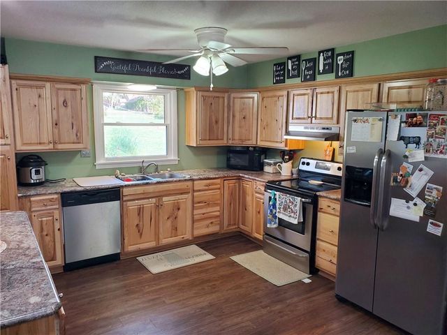 607 Christopher Street, Warrensburg, MO 64093