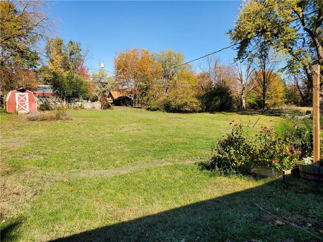 607 Christopher Street, Warrensburg, MO 64093