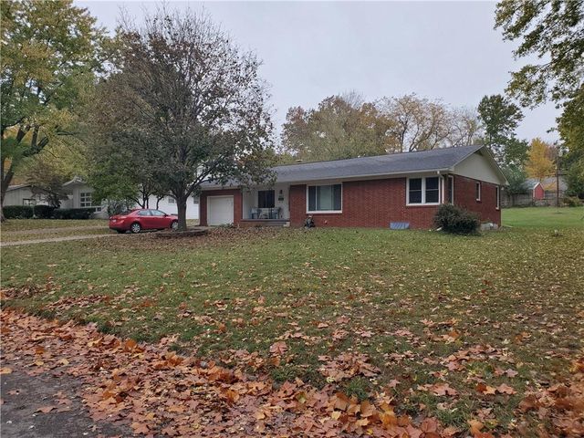 607 Christopher Street, Warrensburg, MO 64093