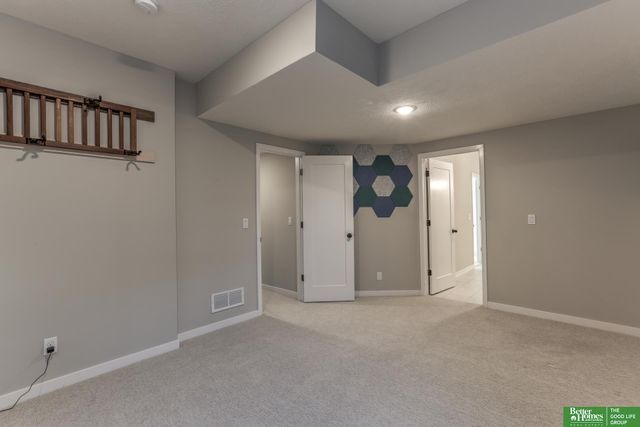 18311 Patrick Avenue, Elkhorn, NE 68022