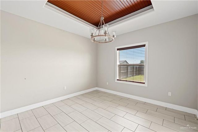 1715 N Chapel Hill, Edinburg, TX 78541