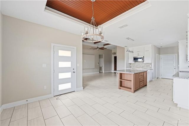 1715 N Chapel Hill, Edinburg, TX 78541