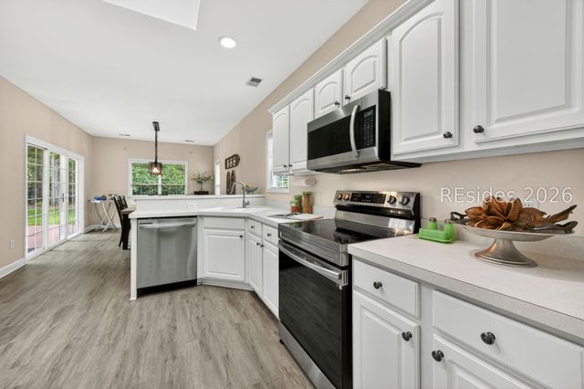 51 E Morgan Ct, Hilton Head Island, SC 29926