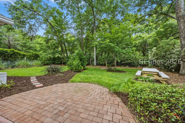 51 E Morgan Ct, Hilton Head Island, SC 29926