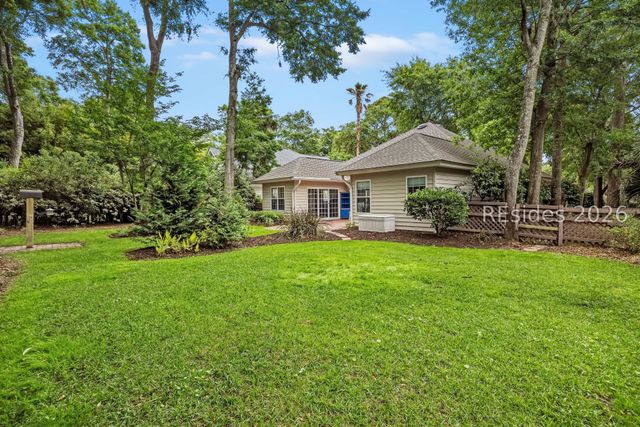 51 E Morgan Ct, Hilton Head Island, SC 29926