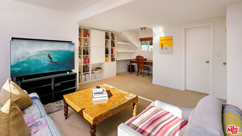 Image 17 of property listing at 2748 Ellison Dr, Beverly Hills, CA 90210