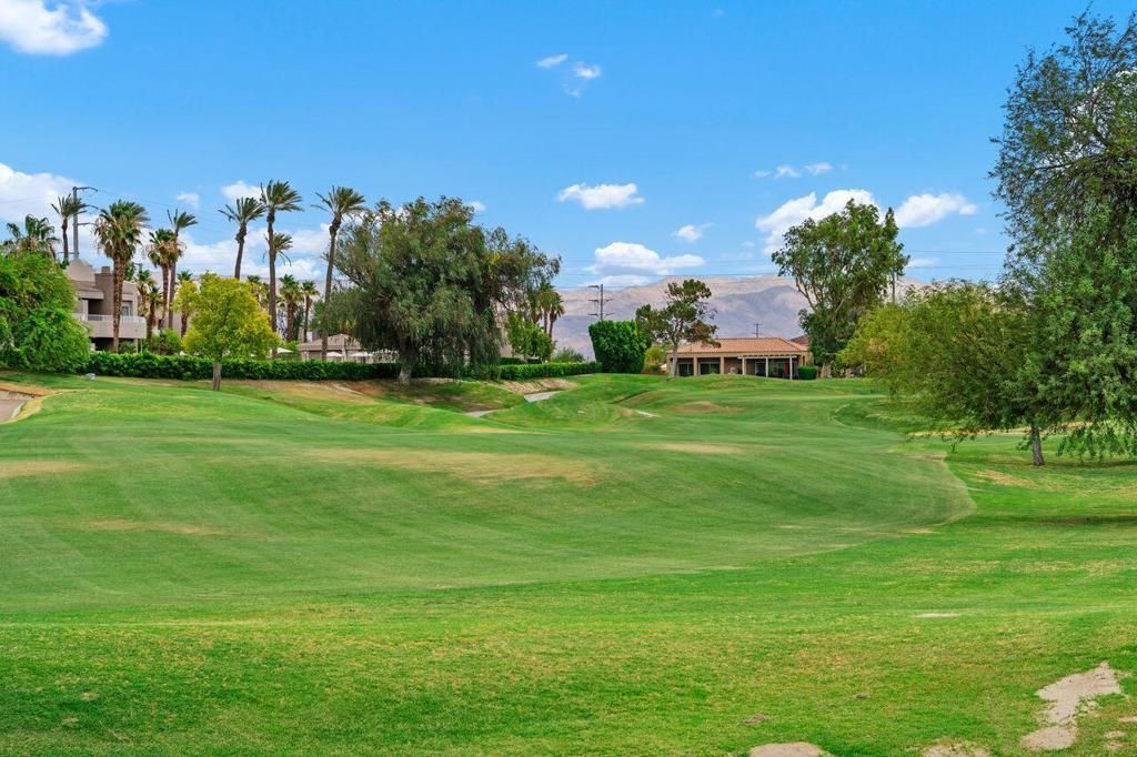 20 Pebble Beach Drive, Rancho Mirage, CA 92270