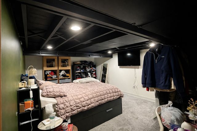 8009 Lavergne Avenue, Burbank, IL 60459