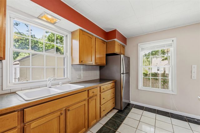 63 N 31st Street, Battle Creek, MI 49015