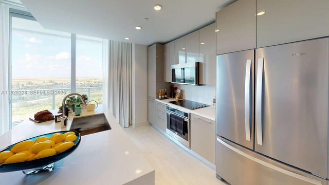 2000 Metropica Way 1701, Sunrise, FL 33323