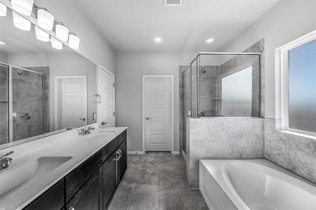 311 Chesterfield DR, Kyle, TX 78640