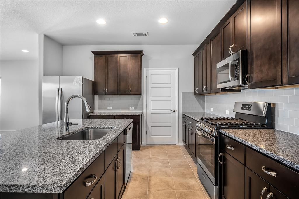 311 Chesterfield DR, Kyle, TX 78640