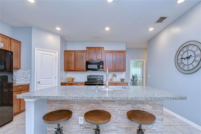 6820 HAZELNUT SPICE DRIVE, Sun City Center, FL 33573