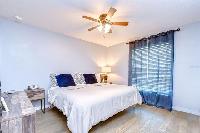 6820 HAZELNUT SPICE DRIVE, Sun City Center, FL 33573