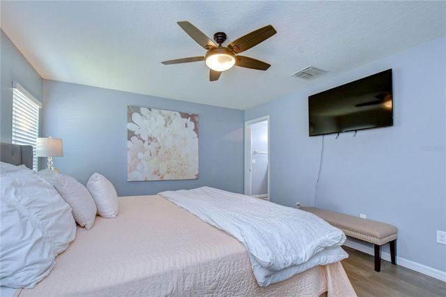 6820 HAZELNUT SPICE DRIVE, Sun City Center, FL 33573