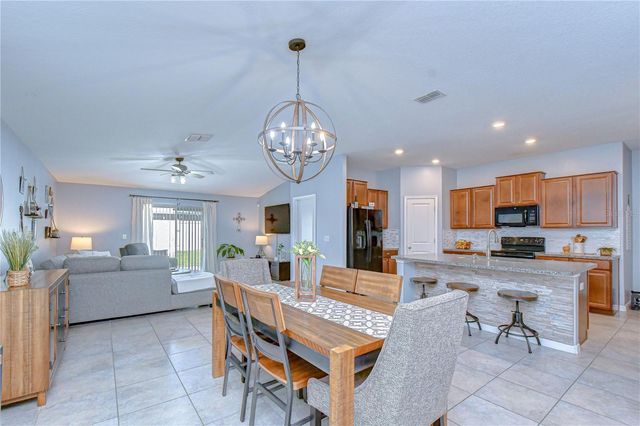 6820 HAZELNUT SPICE DRIVE, Sun City Center, FL 33573