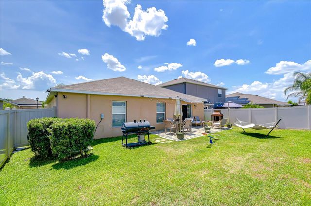 6820 HAZELNUT SPICE DRIVE, Sun City Center, FL 33573